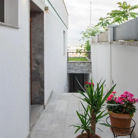 Resident Nota ベッド・アンド・ブレックファスト