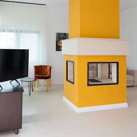 Resident Nota ベッド・アンド・ブレックファスト 3*