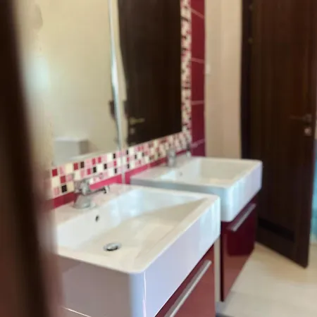 ベッド・アンド・ブレックファスト Resident Nota スコピエ