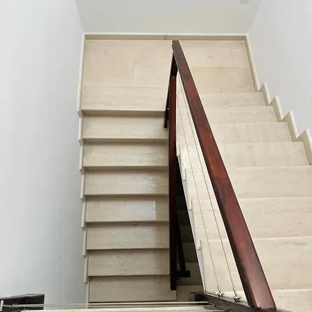 Resident Nota スコピエ