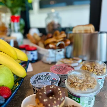 ベッド・アンド・ブレックファスト Resident Nota 3*