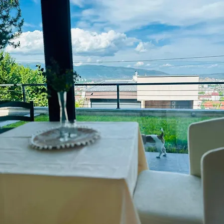 ベッド・アンド・ブレックファスト Resident Nota 3*