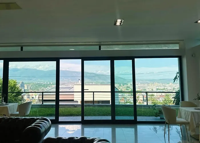 Resident Nota Bed & Breakfast 3*